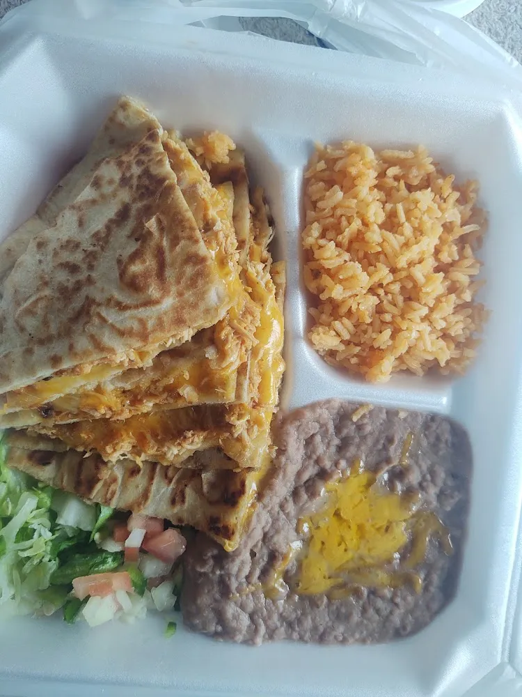 Chicken Quesadilla Dinner